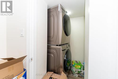5 George Gray Drive, Brampton, ON - Indoor Photo Showing Laundry Room