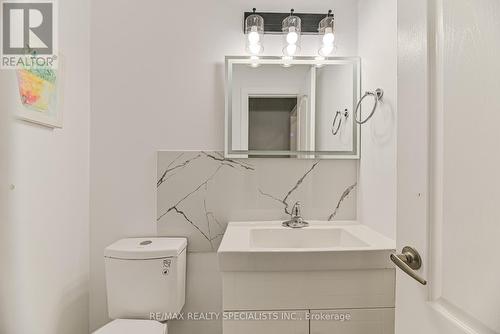 36 Blue Diamond Drive, Brampton, ON - Indoor Photo Showing Bathroom