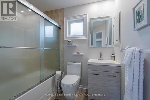 4 Silverbell Court, Brampton, ON - Indoor Photo Showing Bathroom