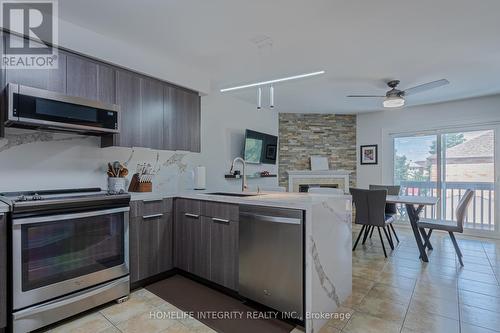 4 Silverbell Court, Brampton, ON - Indoor Photo Showing Kitchen With Upgraded Kitchen