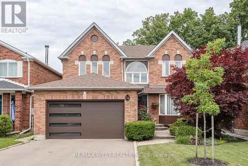 34 Karen Court, Brampton, ON - Outdoor With Facade