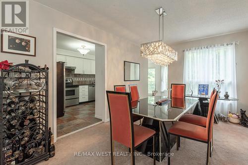 34 Karen Court, Brampton, ON - Indoor Photo Showing Dining Room