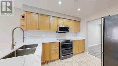 84 - 5980 Whitehorn Avenue, Mississauga, ON - Indoor Photo Showing Kitchen With Double Sink