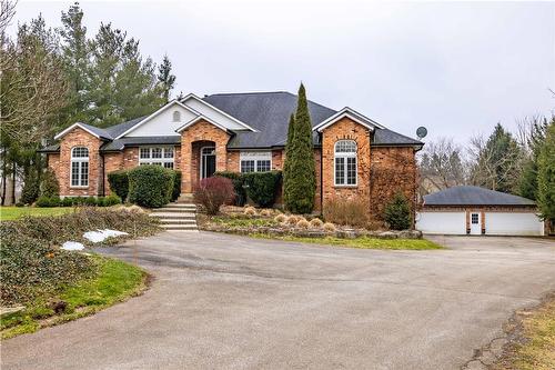 586 Canboro Road, Fenwick, ON - Outdoor With Facade