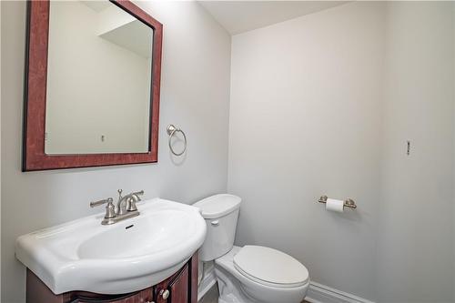 586 Canboro Road, Fenwick, ON - Indoor Photo Showing Bathroom