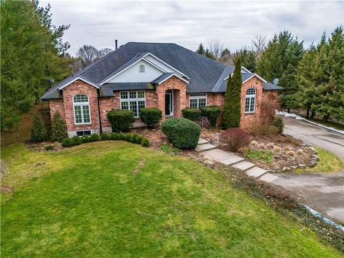 586 Canboro Road, Fenwick, ON - Outdoor With Facade