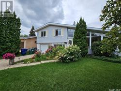 49 Kirk CRESCENT  Saskatoon, SK S7H 3B1