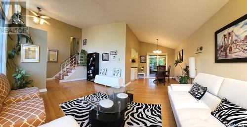 49 Kirk Crescent, Saskatoon, SK - Indoor Photo Showing Living Room