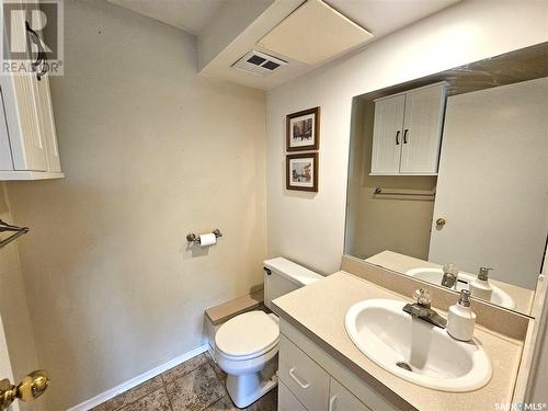 49 Kirk Crescent, Saskatoon, SK - Indoor Photo Showing Bathroom