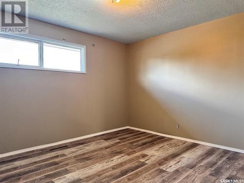 305-307 Armour Drive, Foam Lake, SK - Indoor Photo Showing Other Room