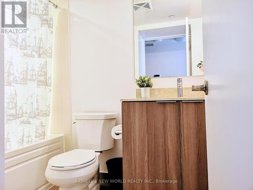 1108 - 955 Bay Street, Toronto, ON - Indoor Photo Showing Bathroom