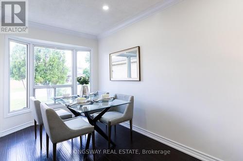 6330 Martel Court, Mississauga, ON - Indoor Photo Showing Dining Room