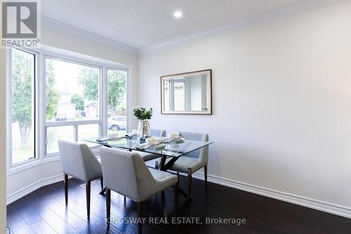 6330 Martel Court, Mississauga, ON - Indoor Photo Showing Dining Room