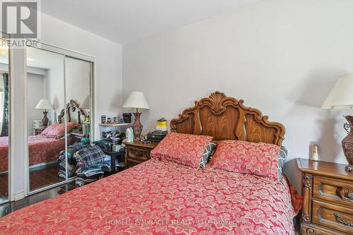 3094 Redbank Crescent, Mississauga, ON - Indoor Photo Showing Bedroom