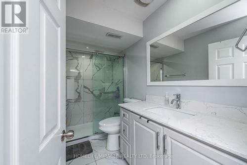 17 Bachelor Street, Brampton, ON - Indoor Photo Showing Bathroom
