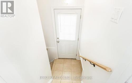 7021 Whitman Avenue, Niagara Falls, ON - Indoor Photo Showing Other Room