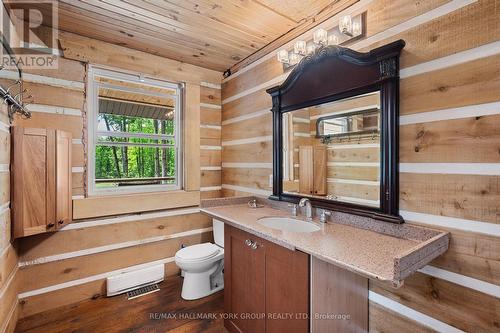 524 Black River Road, Kawartha Lakes, ON - Indoor Photo Showing Bathroom