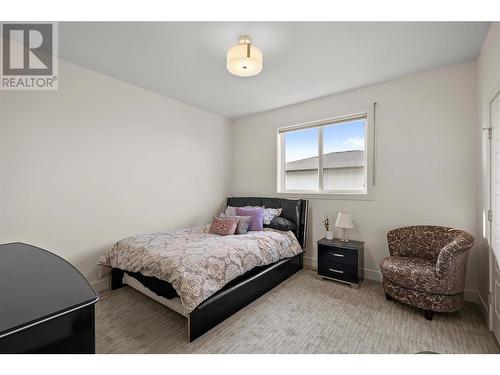 2472 Harmon Road, West Kelowna, BC - Indoor Photo Showing Bedroom