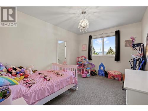 2472 Harmon Road, West Kelowna, BC - Indoor Photo Showing Bedroom