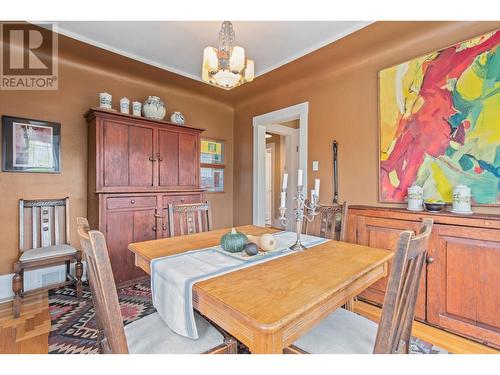 1812 Marshall Street, Kelowna, BC - Indoor Photo Showing Dining Room