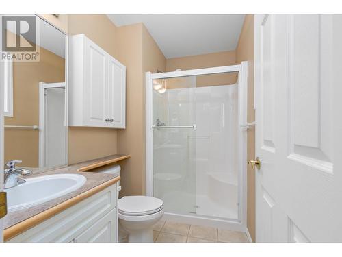 3425 East Boundary Road Unit# 15, West Kelowna, BC - Indoor Photo Showing Bathroom