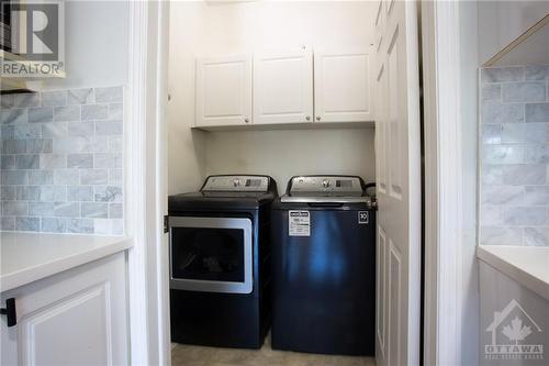 927 Como Crescent, Orleans, ON - Indoor Photo Showing Laundry Room