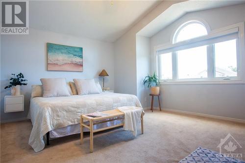 927 Como Crescent, Orleans, ON - Indoor Photo Showing Bedroom