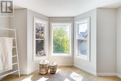 15 Don Court, Kawartha Lakes, ON - Indoor Photo Showing Other Room