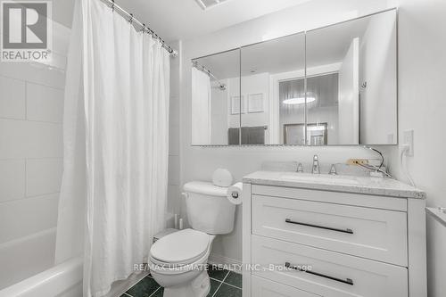 504 - 3 Everson Drive, Toronto, ON - Indoor Photo Showing Bathroom
