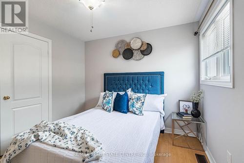 121 Stonechurch Crescent, Markham, ON - Indoor Photo Showing Bedroom
