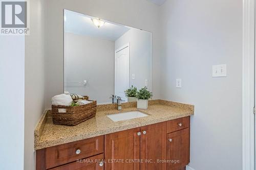 121 Stonechurch Crescent, Markham, ON - Indoor Photo Showing Bathroom