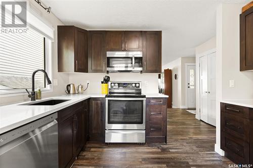 83 Arlington Street, Regina, SK - Indoor Photo Showing Kitchen With Upgraded Kitchen