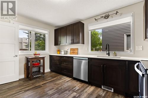 83 Arlington Street, Regina, SK - Indoor Photo Showing Kitchen