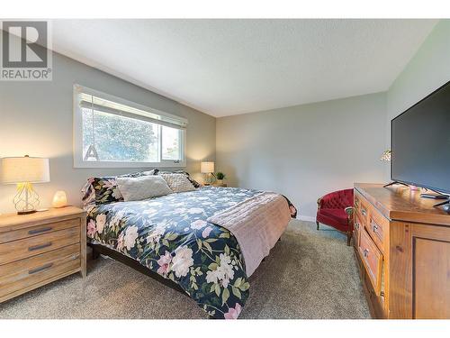 3117 Shannon Place, West Kelowna, BC - Indoor Photo Showing Bedroom