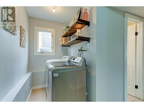 3117 Shannon Place, West Kelowna, BC - Indoor Photo Showing Laundry Room