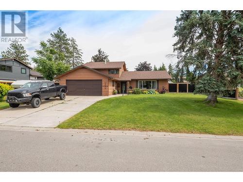 3117 Shannon Place, West Kelowna, BC - Outdoor With Facade