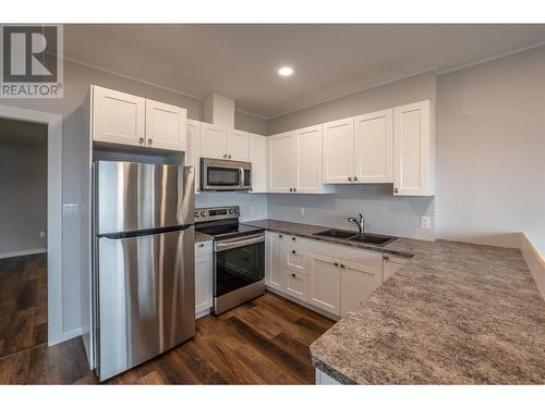 2670 Winifred Road, Naramata, BC - Indoor Photo Showing Kitchen With Double Sink