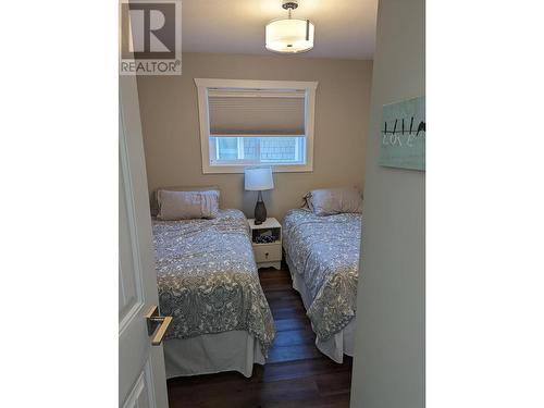 6924 Squilax Anglemont Road Unit# 6, Magna Bay, BC - Indoor Photo Showing Bedroom