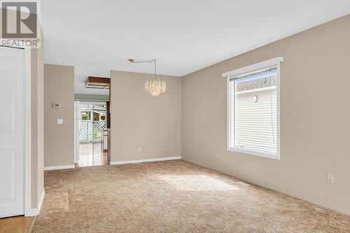 360-1260 Raymer Alder Avenue, Kelowna, BC - Indoor Photo Showing Other Room