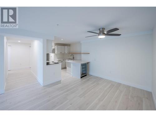 217 Elm Avenue Unit# 207, Penticton, BC - Indoor Photo Showing Kitchen