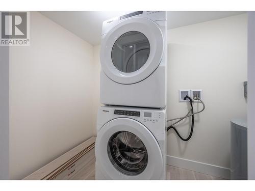 217 Elm Avenue Unit# 207, Penticton, BC - Indoor Photo Showing Laundry Room