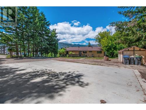 3598 South Main Street, Penticton, BC - Outdoor