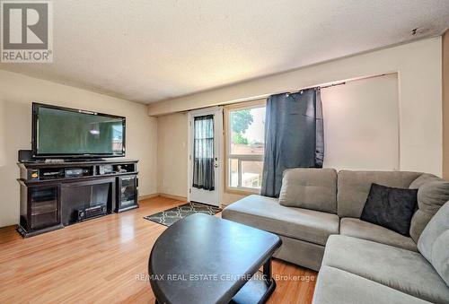 A2 - 223 Pioneer Drive, Kitchener, ON - Indoor Photo Showing Living Room