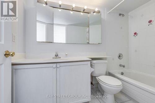 1008 - 1 Pemberton Avenue, Toronto, ON - Indoor Photo Showing Bathroom