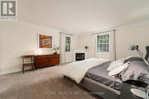 1170 Centre Street, Pelham, ON - Indoor Photo Showing Bedroom