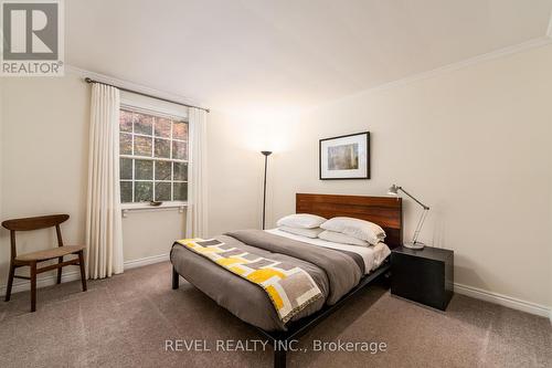 1170 Centre Street, Pelham, ON - Indoor Photo Showing Bedroom