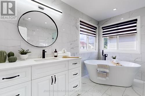 705 Mortimer Drive, Cambridge, ON - Indoor Photo Showing Bathroom