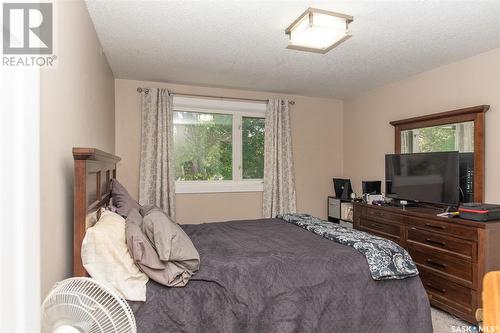 5 4 Neill Place, Regina, SK - Indoor Photo Showing Bedroom