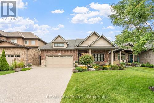 8943 Black Forest Crescent, Niagara Falls, ON - Outdoor With Facade