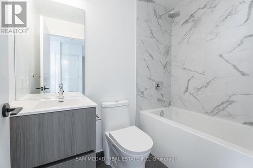 1213 - 220 Missinnihe Way W, Mississauga, ON - Indoor Photo Showing Bathroom